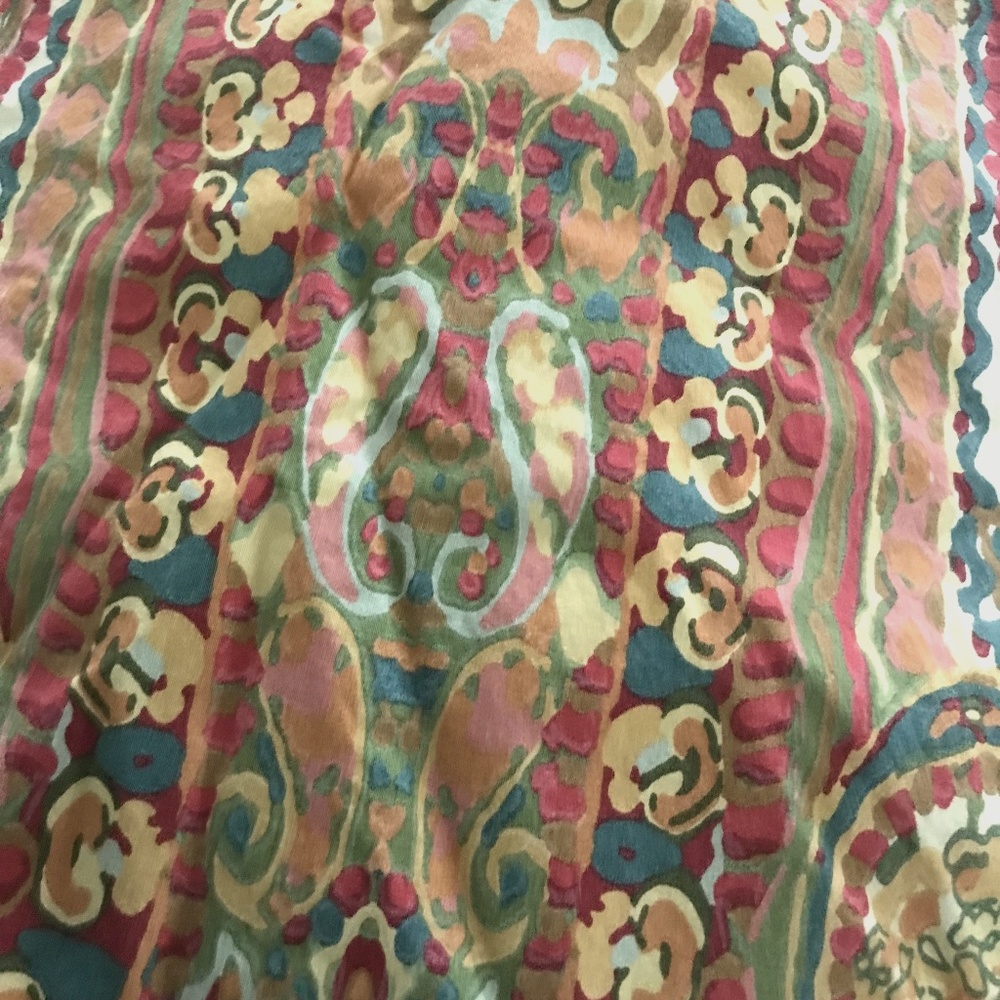 Queen Duvet includes 3 Euro Shams